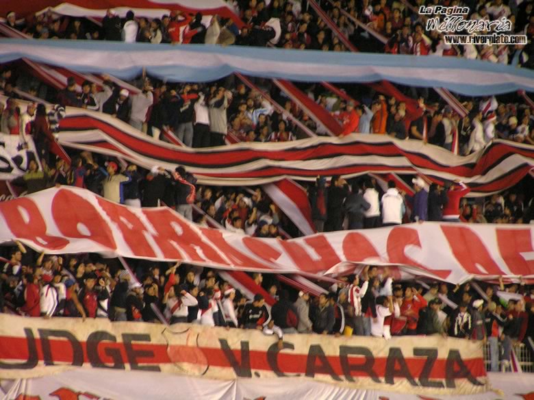 River Plate vs Liga Universitaria de Quito (LIB 2005) 8